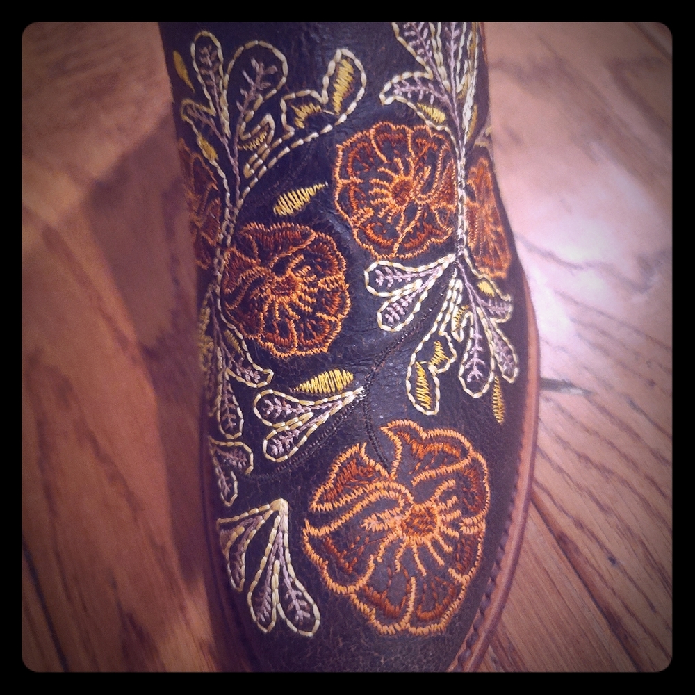 Macie Bean Vamp Cowgirl Boots